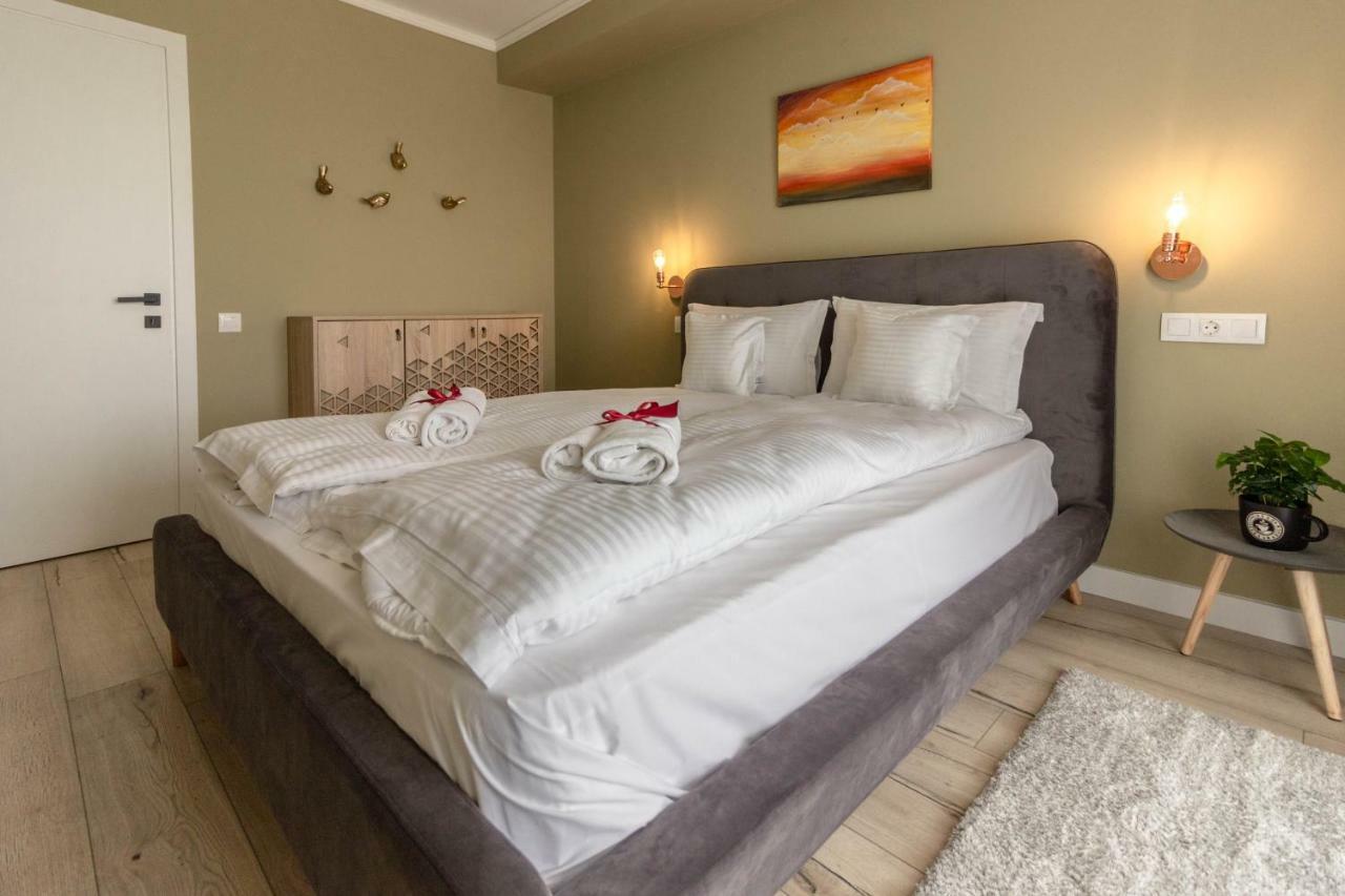 Ares Aparthotel Cluj-Napoca Ngoại thất bức ảnh